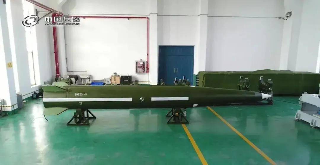 中国BRE-10型火箭弹，射程超过500公里？网友：还能打巡飞弹！