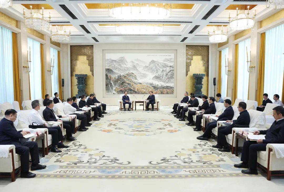 中国电建党委书记、董事长丁焰章拜会湖北省委书记王忠林