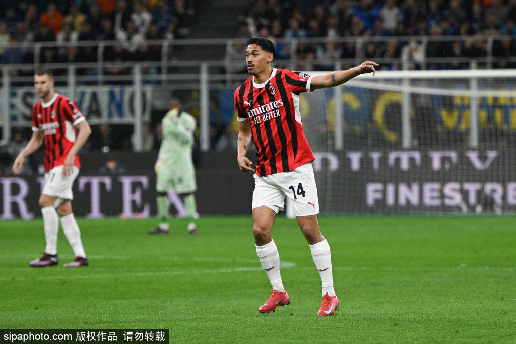 意杯-约维奇双响赖因德斯破门 米兰3-0国米总分4-1进决赛