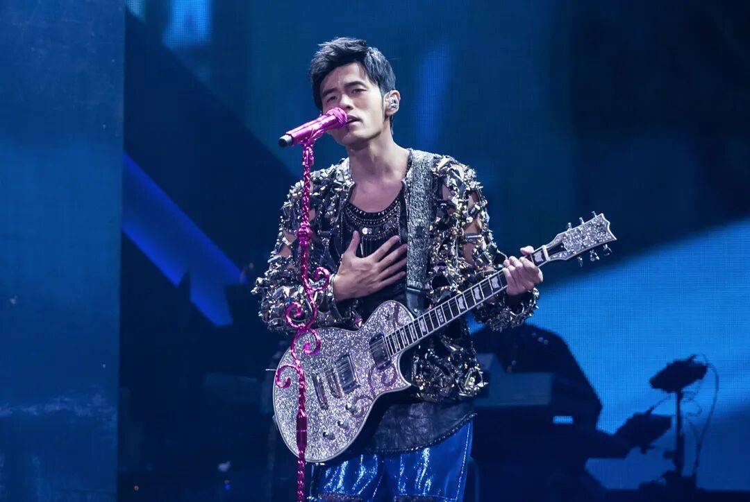 “周杰伦概念股”入股鸟巢背后的资本局