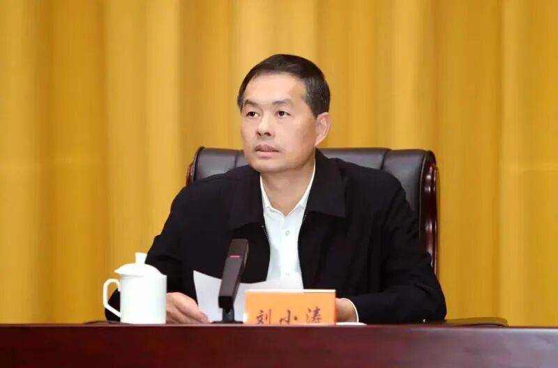 刘小涛，任江苏省政府党组书记（附简介）