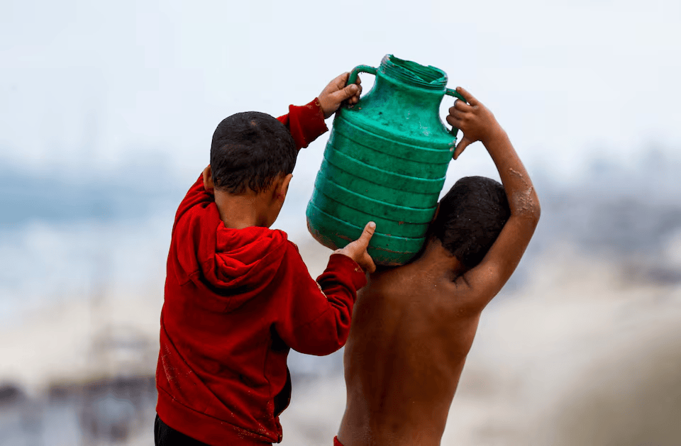 特朗普启程前往以色列 连说三遍“战争已结束”