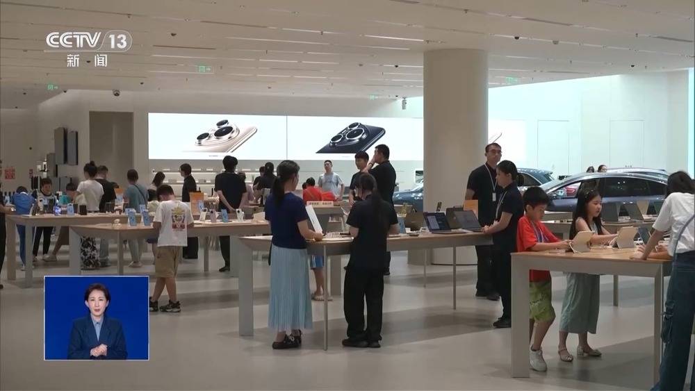 以后手机不用插卡了? 三大运营商获eSIM手机商用试验批复许可