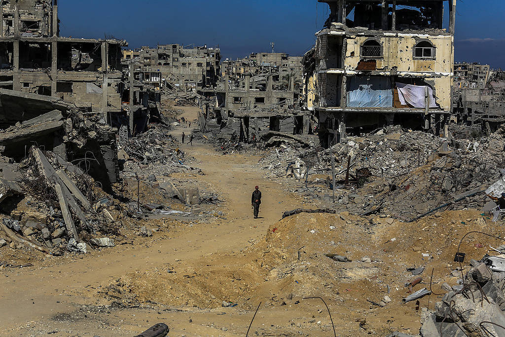 美以逼迫哈马斯“立即解除武装”，哈马斯指责以色列藐视停火协议