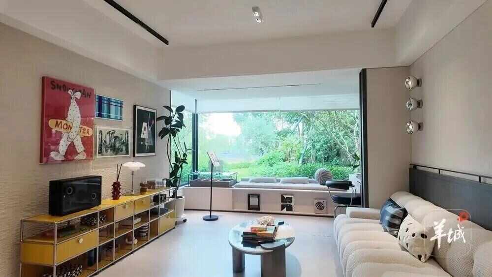 违规封闭阳台？拆除！广州多个小区收到整改通知，自家阳台到底能不能封？如何封才合规？→